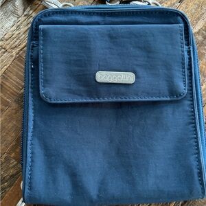 Baggallini Travel Wallet ~ Marine Blue